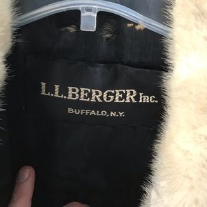 Medium LLBerger wool jacket with fur coller